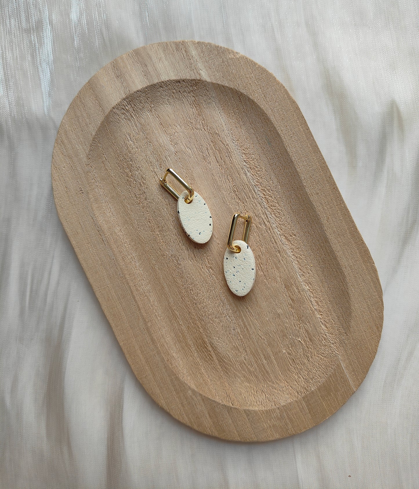 Creamy Speckles Oval Hoops