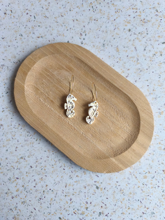 Sea Breeze Seahorse Hoops