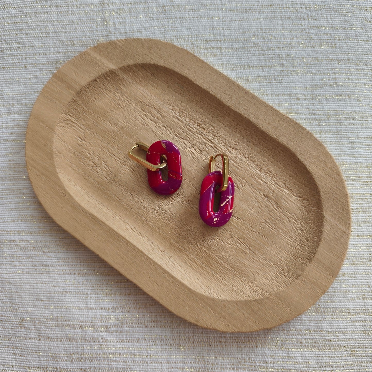 Berry Kiss Oval Hoops